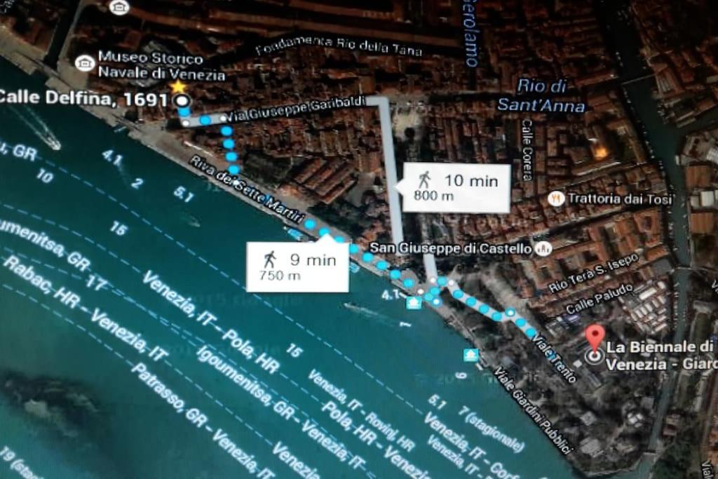 Attico Biennale Nuovissimo * Veneza