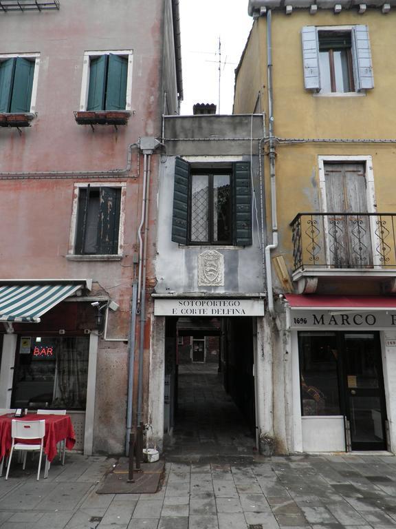 Attico Biennale Nuovissimo Veneza